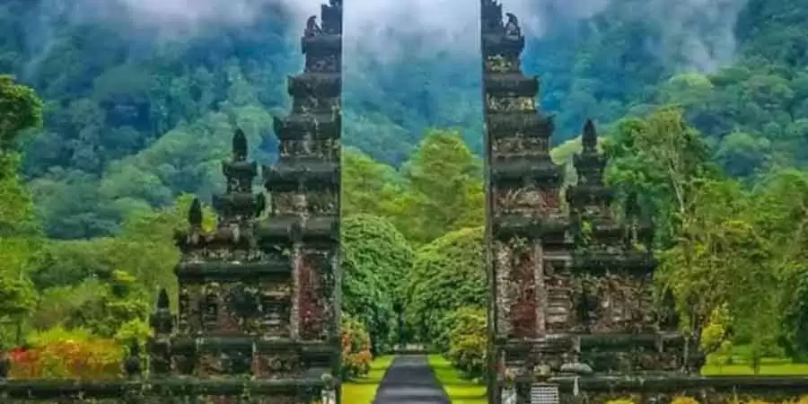 Bali Handara Gate | The Heaven of Bali Handara Gate