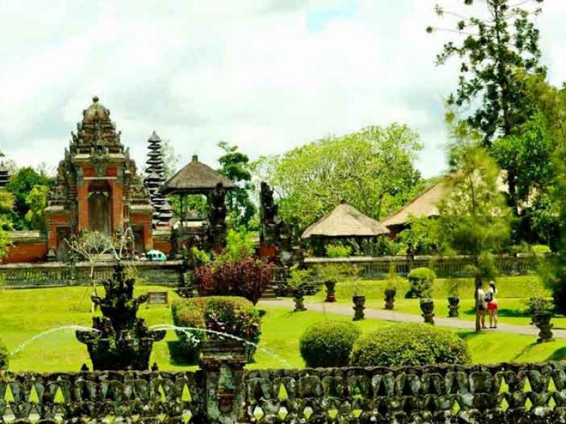 Taman Ayun Temple Mengwi, Location and Entrance Ticket