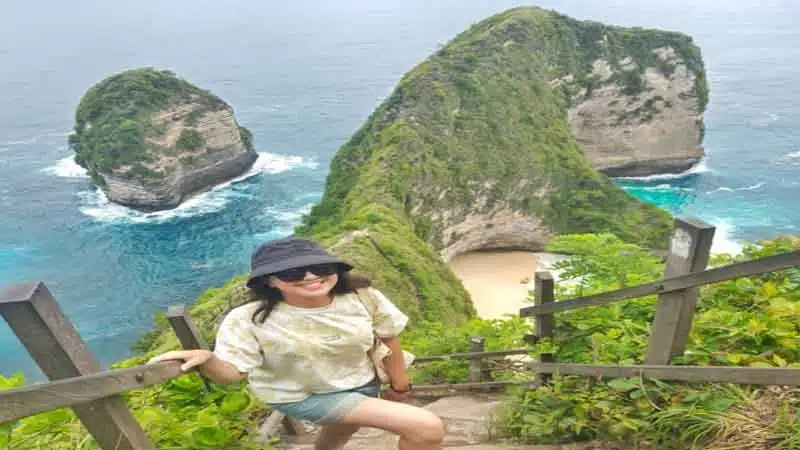 12 Best Places to Visit in Nusa Penida – You’ve probably seen photos that have been circulating on social media. However, the photos circulating on Instagram are unfair to this exotic beauty on the island of Nusa Penida
