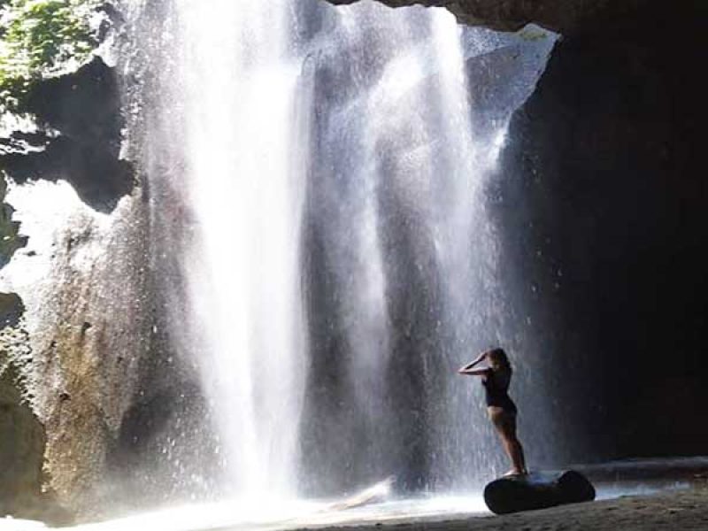 Goa Raja Waterfall Bangli